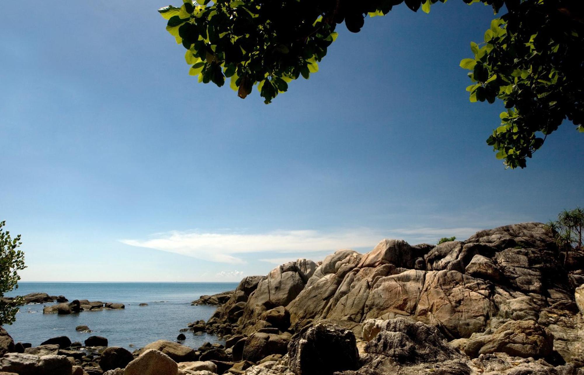 Hotel Santika Bangka Pangkal Pinang Buitenkant foto